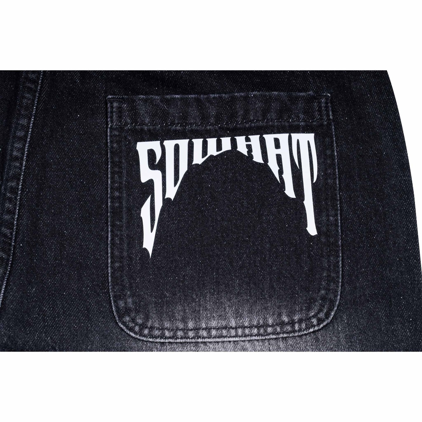 Jeans with whisker patterns