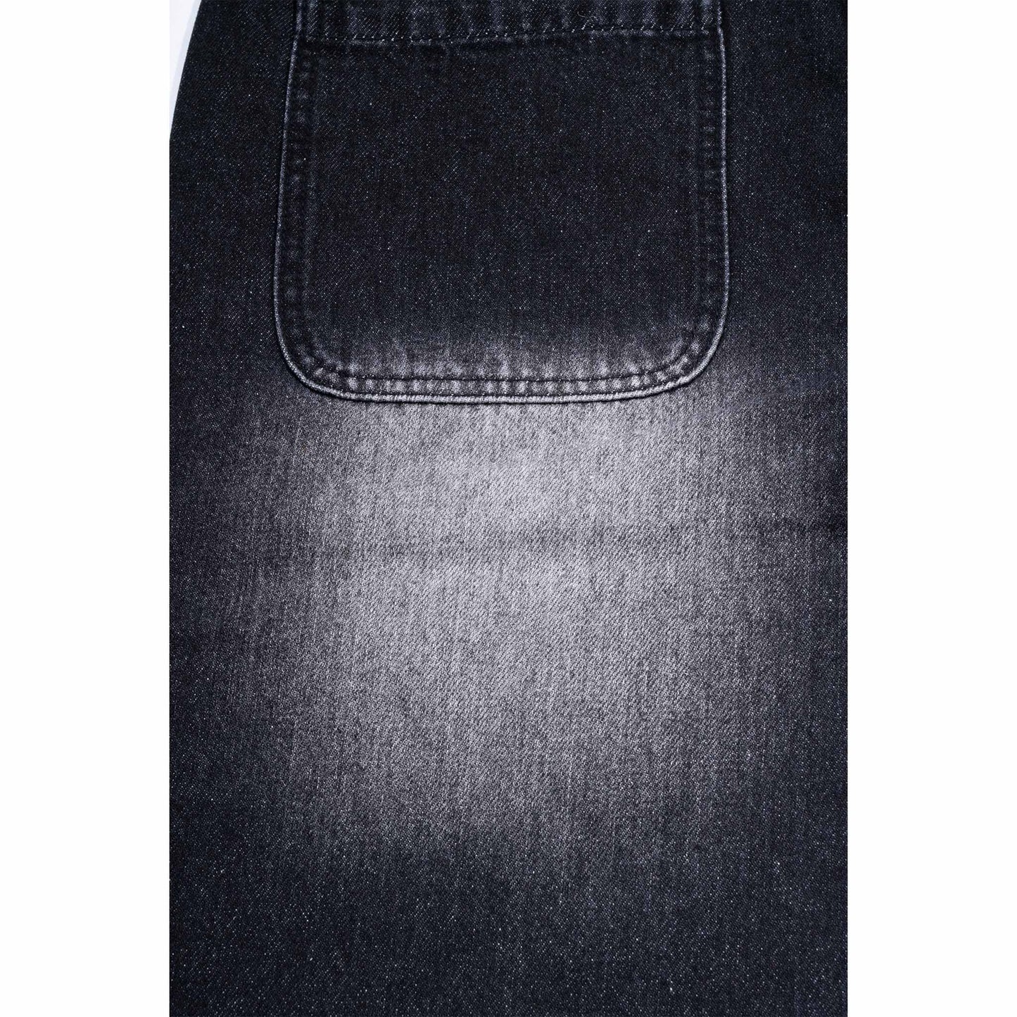 Jeans with whisker patterns