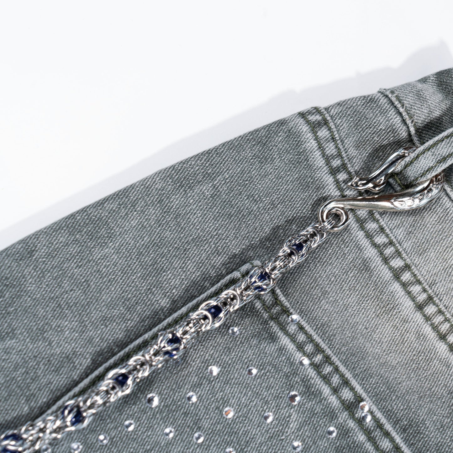 Single Chain Of Blue-Purple Gemstone