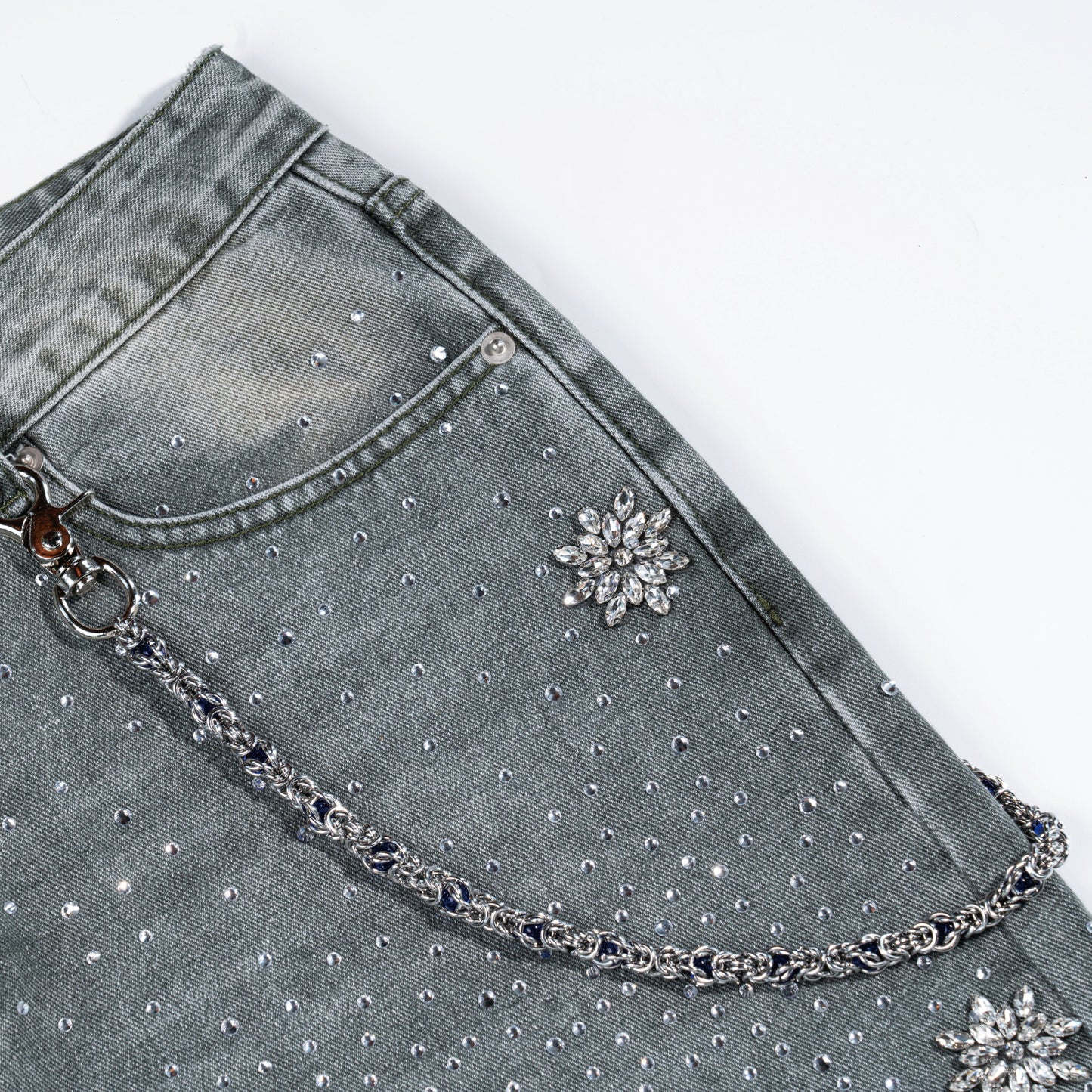 Single Chain Of Blue-Purple Gemstone